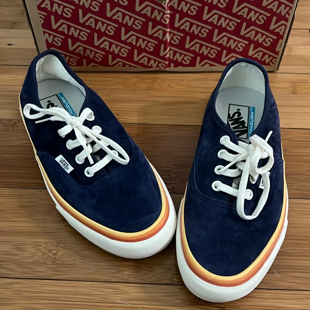 Womens Vans 7.5 size, Navy suede retro rainbow NWB